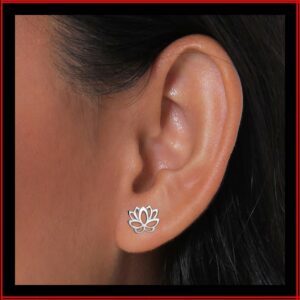 Clous d'oreilles acier argent Fleur de Lotus