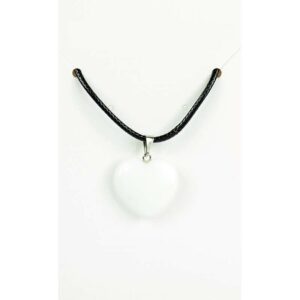 Collier cordon cuir noir et son coeur en agate blanche